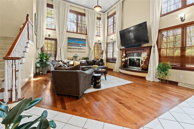 6238 COBBLESTONE Drive, Erie, PA 16509