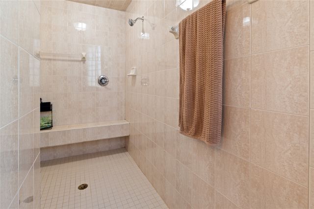 6238 COBBLESTONE Drive, Erie, PA 16509