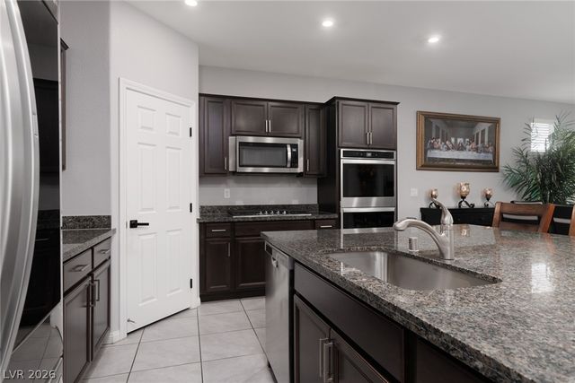 5148 Stonecrop Street, North Las Vegas, NV 89031