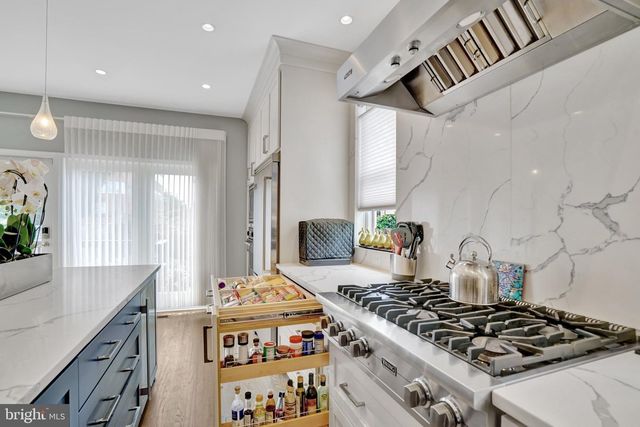 714 WYTHE ST, Alexandria, VA 22314