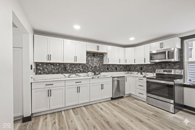 2922 N Delaware Street, Indianapolis, IN 46205