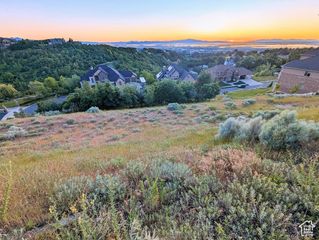 1735 Temple Ct Unit 203, Bountiful, UT 84010