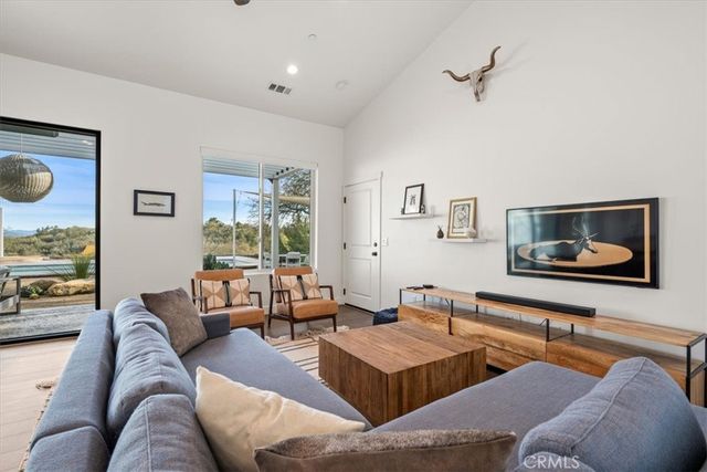 8980 Junipero, Atascadero, CA 93422