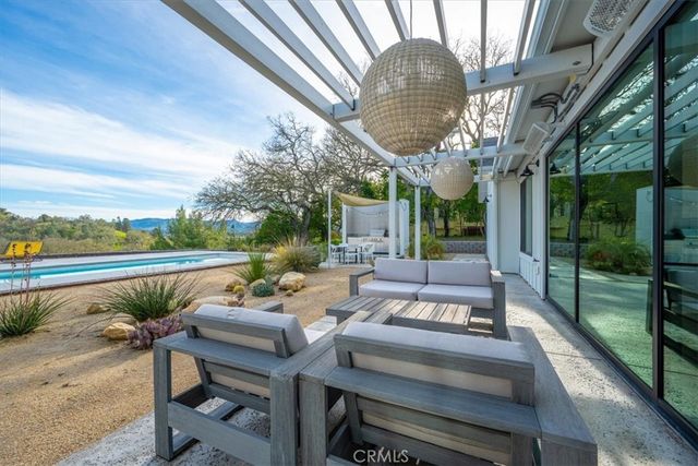 8980 Junipero, Atascadero, CA 93422