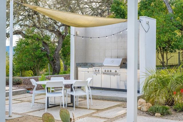 8980 Junipero, Atascadero, CA 93422