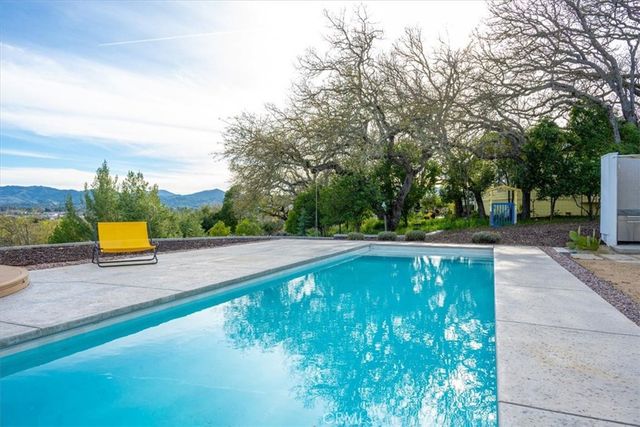 8980 Junipero, Atascadero, CA 93422