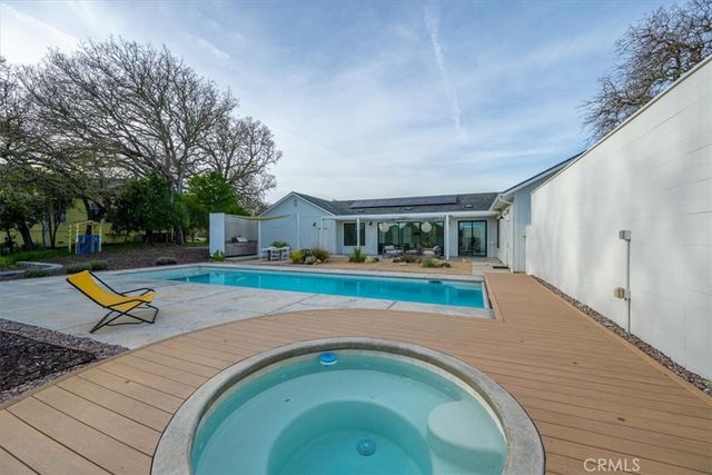 8980 Junipero, Atascadero, CA 93422