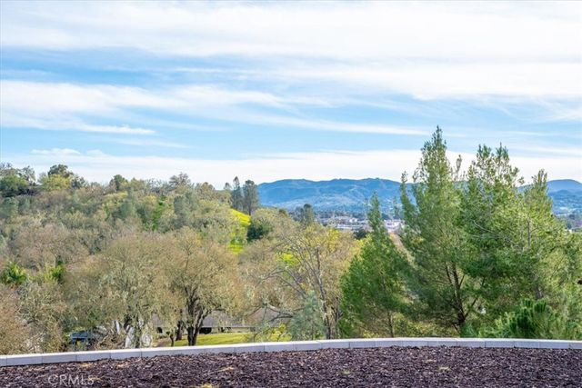 8980 Junipero, Atascadero, CA 93422