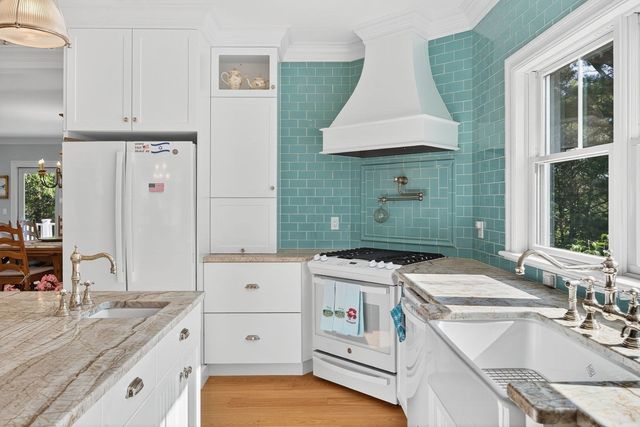 25 Painted Cottage, Plymouth, MA 02360