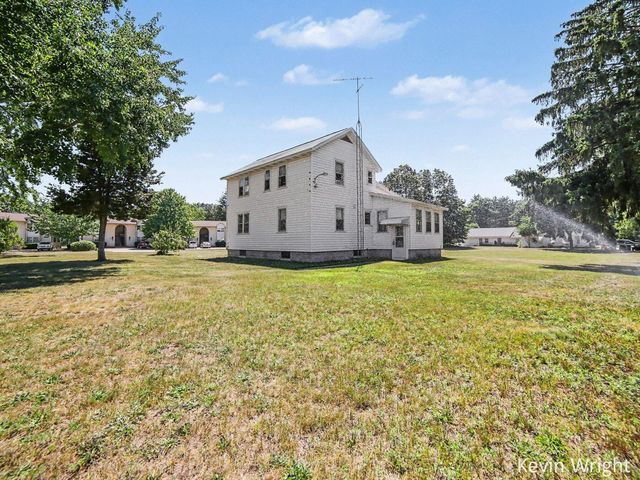 14337 State Road, Nunica, MI 49448