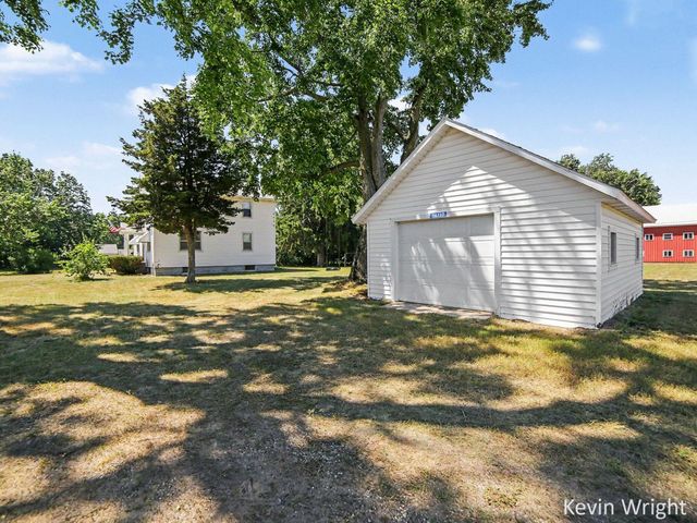 14337 State Road, Nunica, MI 49448