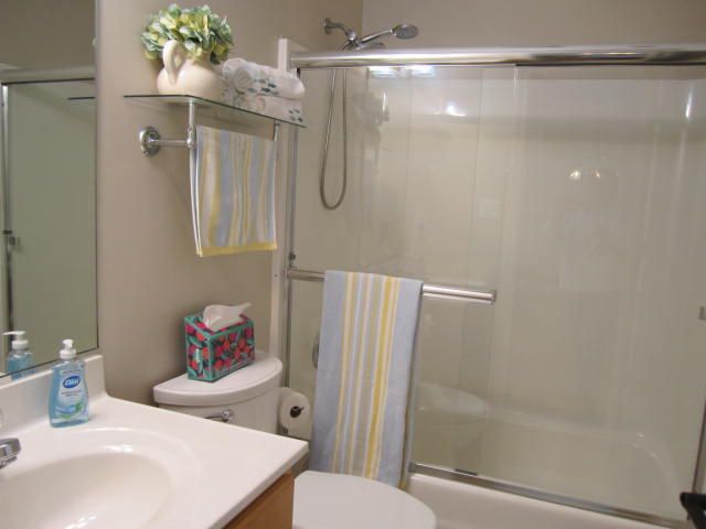 818 Pentwater Lane, Schererville, IN 46375