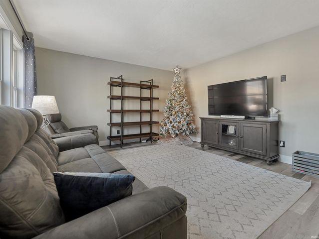 2123 Edgerton Street, Huntertown, IN 46748