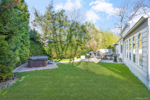 720 Claflin Avenue, Mamaroneck, NY 10543