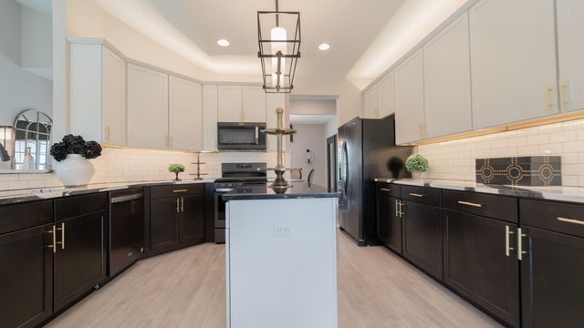2755 E 105th Avenue, Crown Point, IN 46307