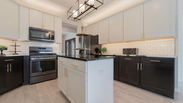 2755 E 105th Avenue, Crown Point, IN 46307