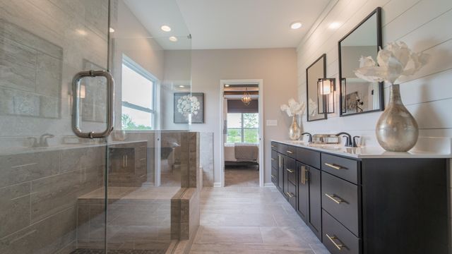 2755 E 105th Avenue, Crown Point, IN 46307