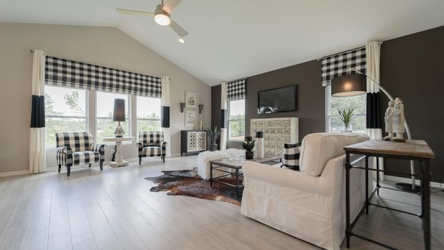 2755 E 105th Avenue, Crown Point, IN 46307
