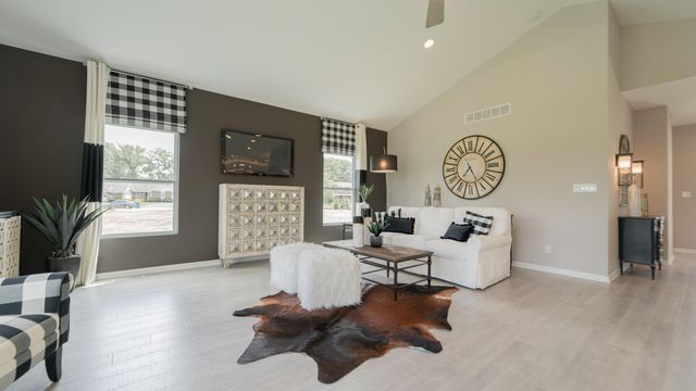 2755 E 105th Avenue, Crown Point, IN 46307