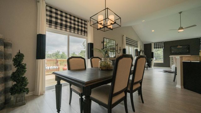 2755 E 105th Avenue, Crown Point, IN 46307