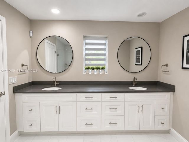 1068 NE 35th Street 0, Oakland Park, FL 33334