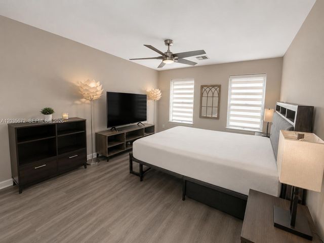 1068 NE 35th Street 0, Oakland Park, FL 33334