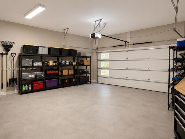 1068 NE 35th Street 0, Oakland Park, FL 33334
