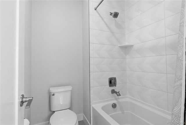 9625 Viewside Drive, Lone Tree, CO 80124