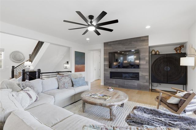 9625 Viewside Drive, Lone Tree, CO 80124