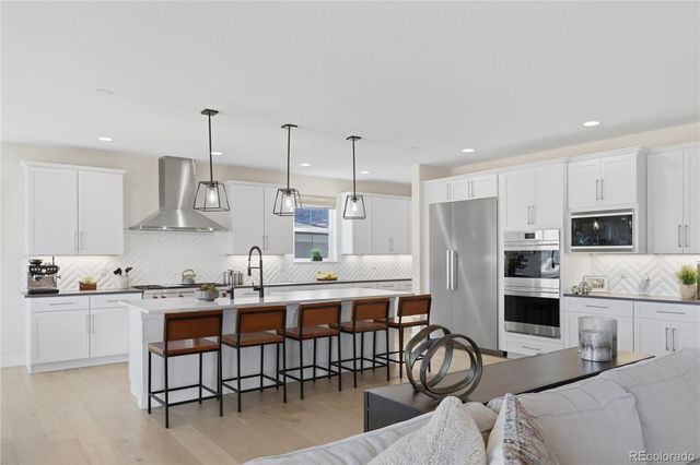 9625 Viewside Drive, Lone Tree, CO 80124