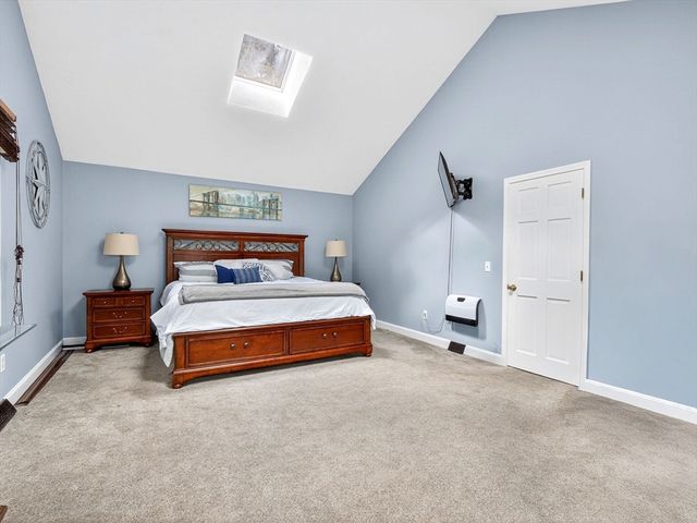 13 Old Colony Rd, Foxboro, MA 02035