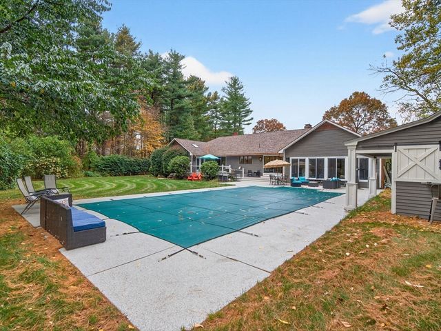 13 Old Colony Rd, Foxboro, MA 02035