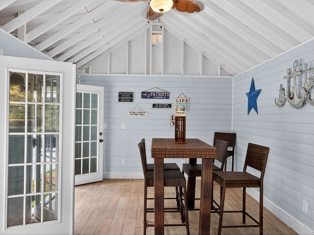 13 Old Colony Rd, Foxboro, MA 02035