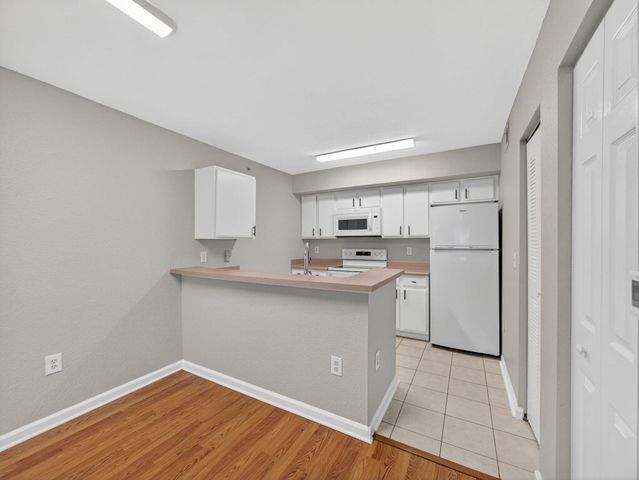 121 SW Palm Drive 107, Port St Lucie, FL 34986