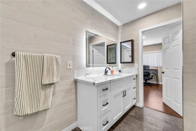 24048 Cruise Circle, Canyon Lake, CA 92587