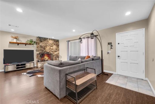 24048 Cruise Circle, Canyon Lake, CA 92587
