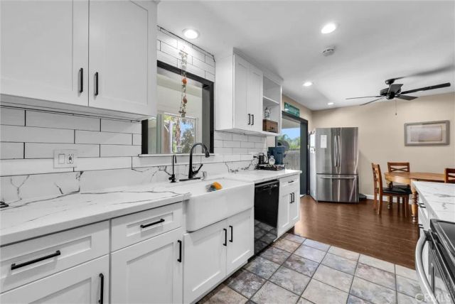 24048 Cruise Circle, Canyon Lake, CA 92587