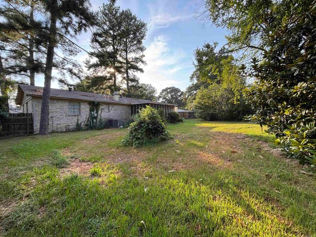 122 Berkshire Cir, Jacksonville, AR 72076