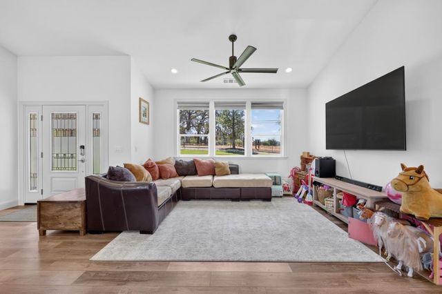2761 Ponderosa Rd, Shingle Springs, CA 95682
