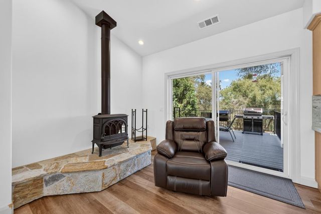 2761 Ponderosa Rd, Shingle Springs, CA 95682