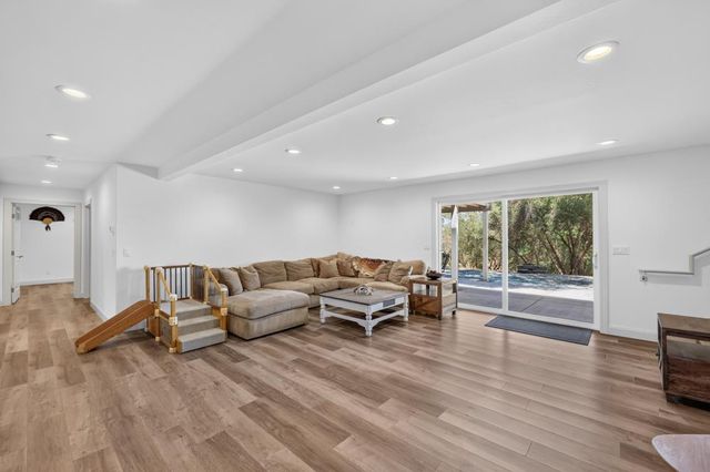 2761 Ponderosa Rd, Shingle Springs, CA 95682
