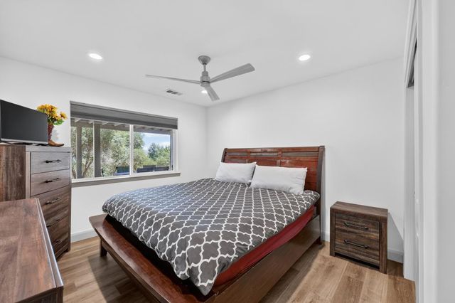 2761 Ponderosa Rd, Shingle Springs, CA 95682