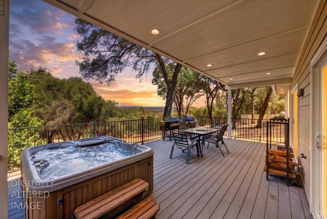 2761 Ponderosa Rd, Shingle Springs, CA 95682