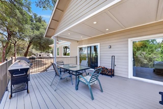 2761 Ponderosa Rd, Shingle Springs, CA 95682