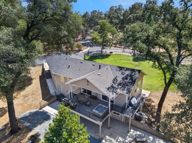 2761 Ponderosa Rd, Shingle Springs, CA 95682