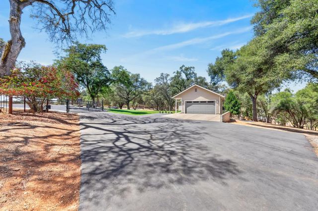 2761 Ponderosa Rd, Shingle Springs, CA 95682