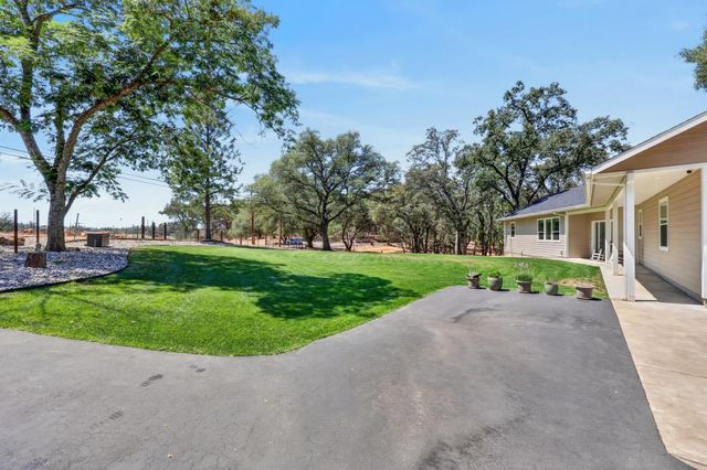 2761 Ponderosa Rd, Shingle Springs, CA 95682