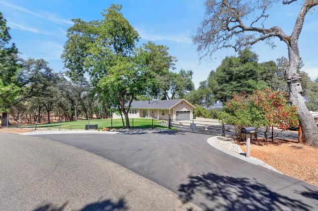 2761 Ponderosa Rd, Shingle Springs, CA 95682