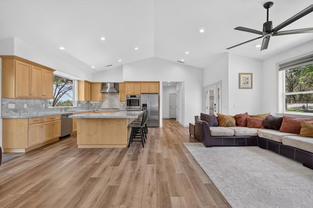 2761 Ponderosa Rd, Shingle Springs, CA 95682