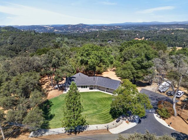 2761 Ponderosa Rd, Shingle Springs, CA 95682